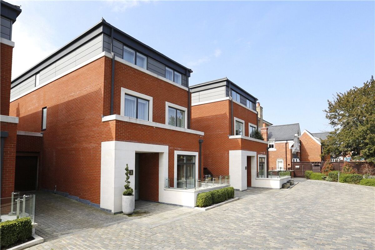 house for sale in Convent Mews, 45 Edge Hill, Wimbledon, London, SW19