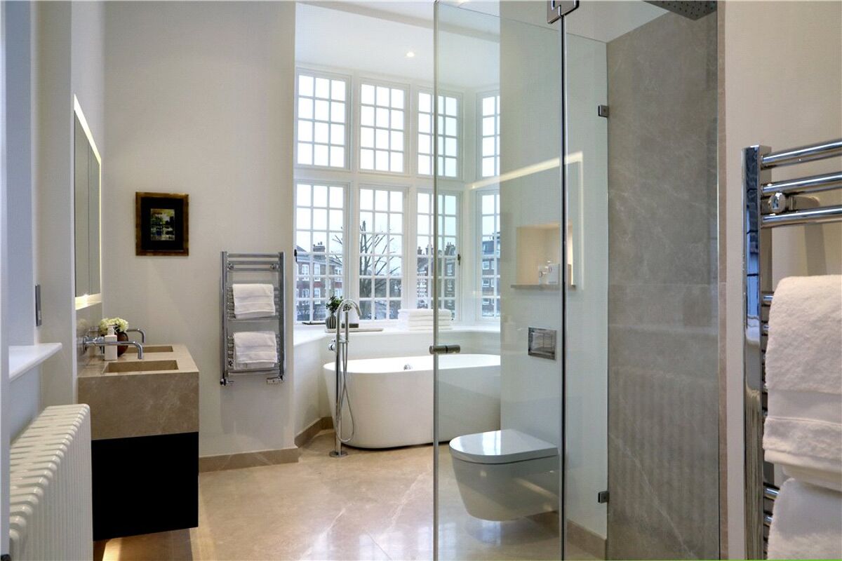 flat for sale in Flat 7, Eagle House, High Street, Wimbledon Village