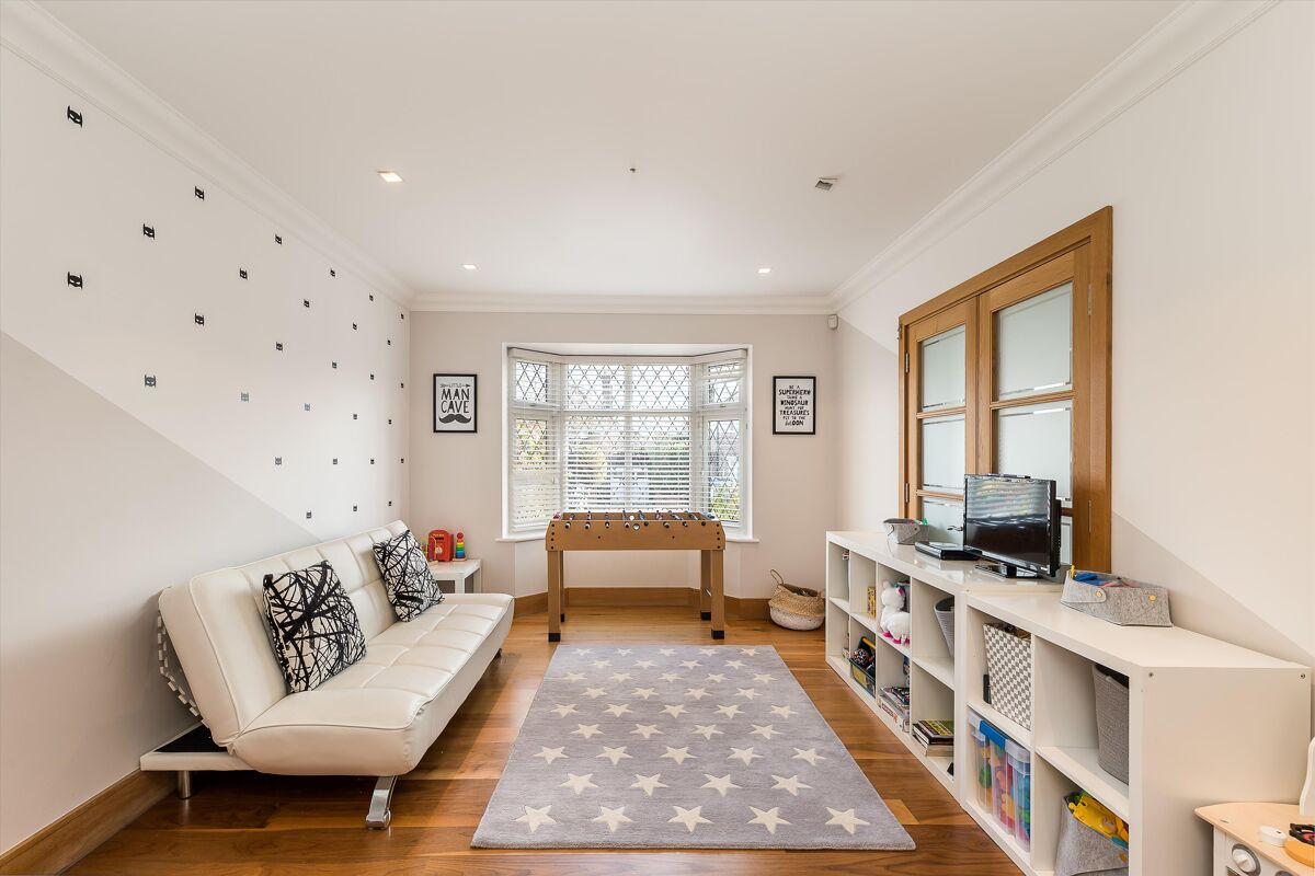 house for sale in Robin Hood Lane, London, SW15 WMB190171 Knight Frank