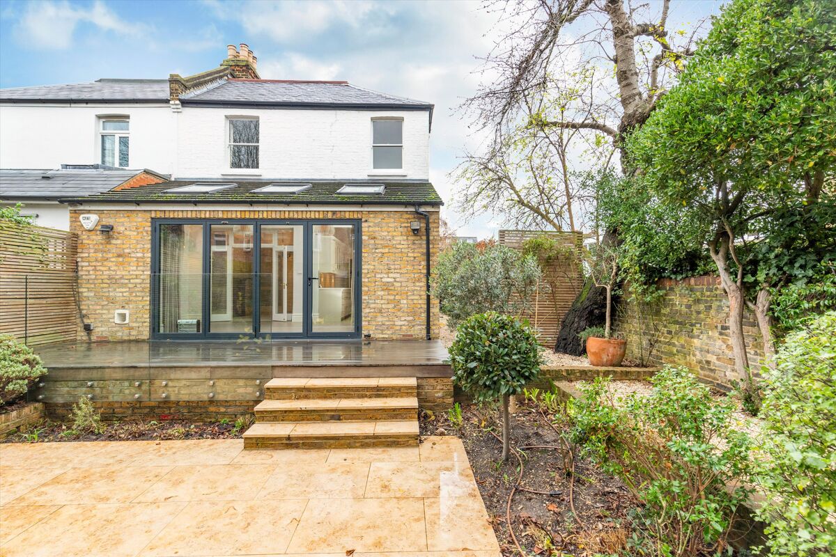 house to rent in Compton Road, London, SW19 WMQ012069801 Knight Frank