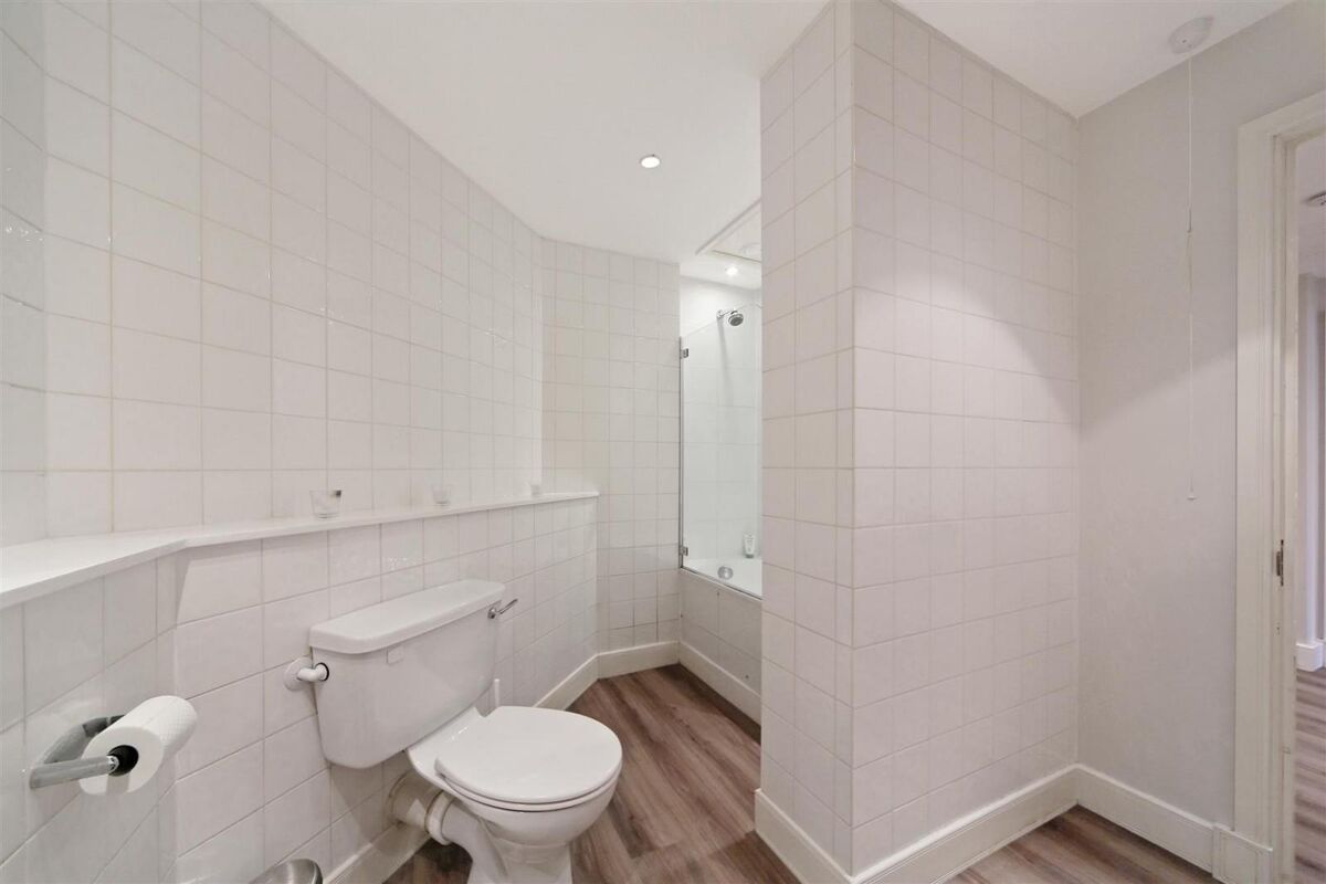 flat to rent in Wimbledon Central, Worple Road, London, SW19 WMQ012108762 Knight Frank
