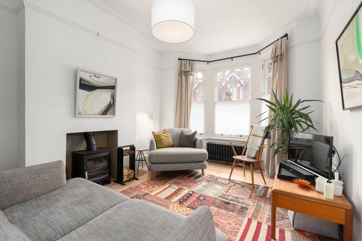 house to rent in Normanton Avenue, London, SW19 WMQ012137631 Knight