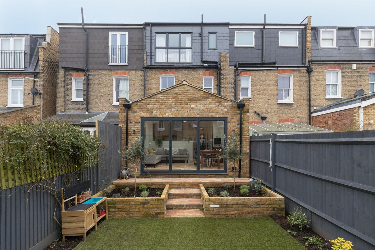 house to rent in Normanton Avenue, London, SW19 WMQ012137631 Knight