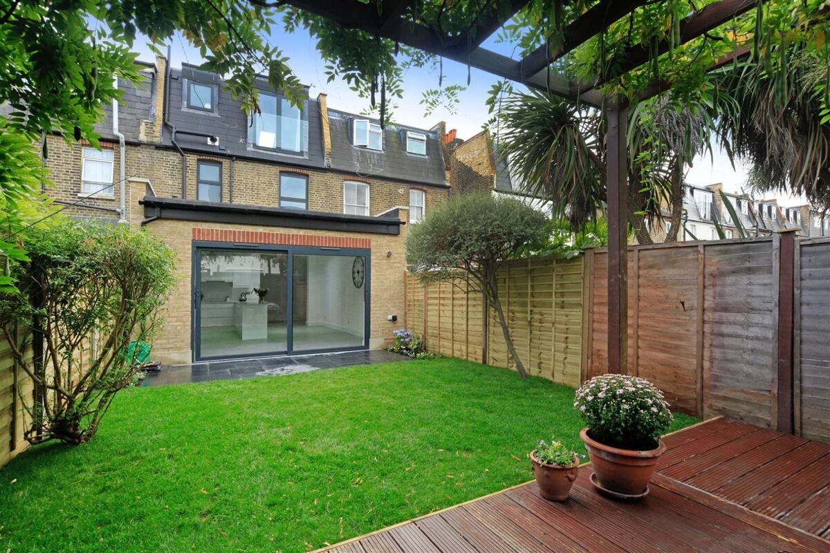 house to rent in Effra Road, Wimbledon, London, SW19 WMQ012140009 Knight Frank