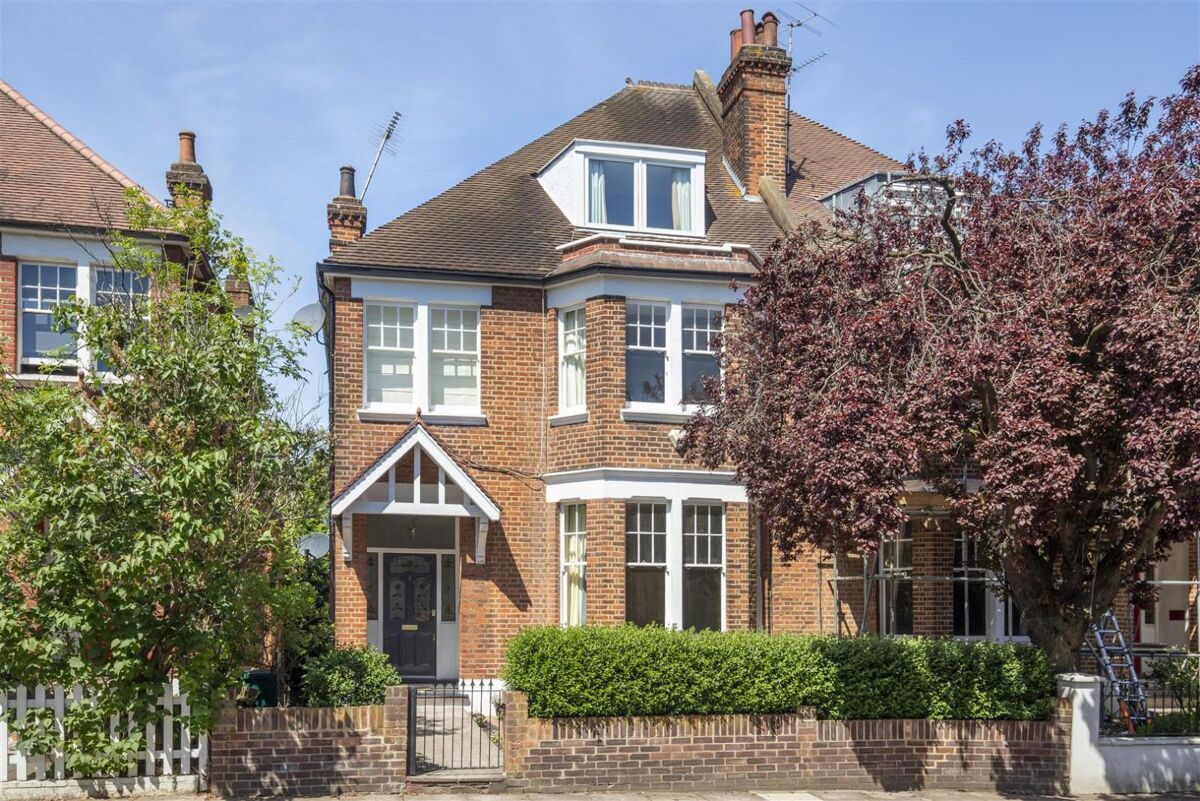 house to rent in Holmbush Road, London, SW15 - WMQ012153303 | Knight Frank