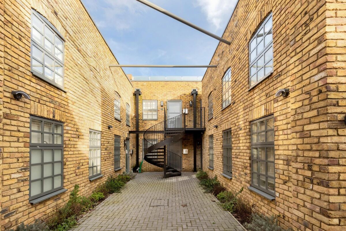 apartment to rent in Cree Studios, Elm Grove, Wimbledon, London, SW19 WMQ012168817 Knight Frank