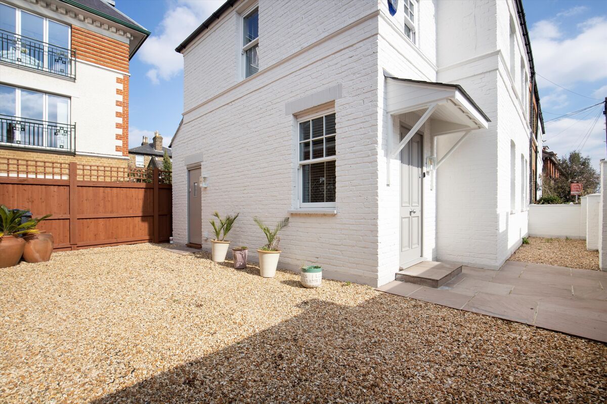 house to rent in Thornton Road, London, SW19 WMQ012185889 Knight Frank