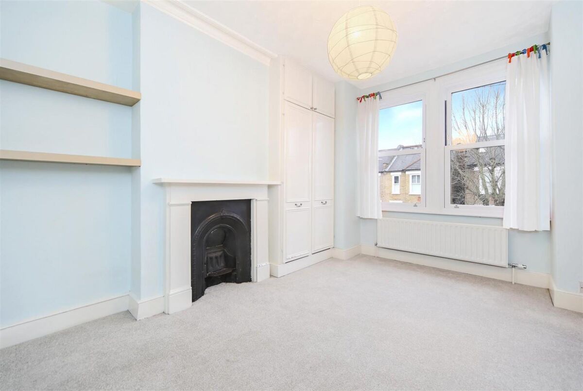 flat to rent in Florence Road, Wimbledon, London, SW19 WMQ012220214