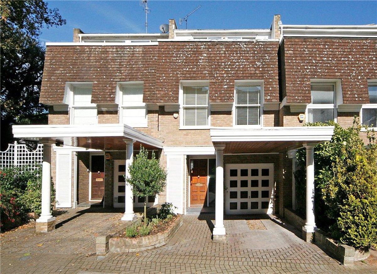 house to rent in Welford Place, Wimbledon, London, SW19 WMQ012253274