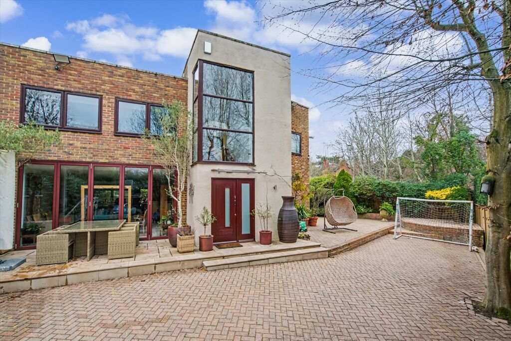 Image of Fitzgeorge Avenue, New Malden, KT3