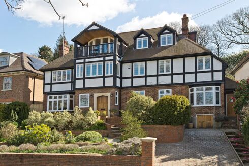 Picture of 6 bedroom house for rent.