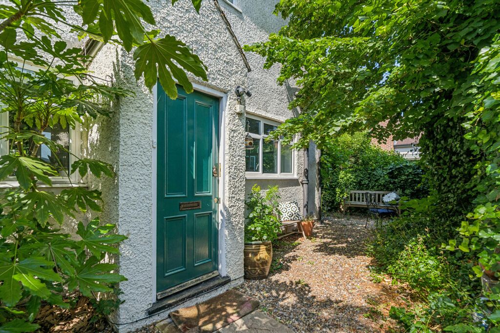 Image of Arterberry Road, London SW20