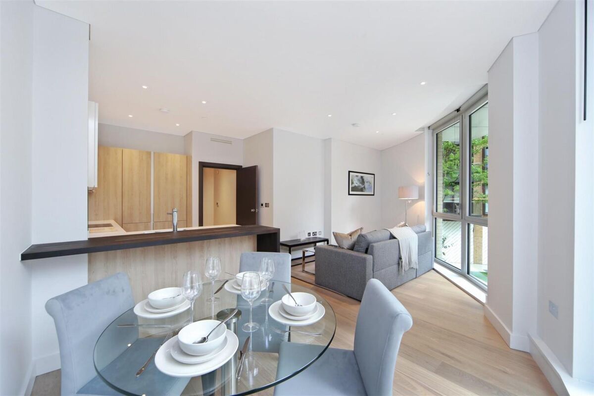 flat to rent in Plaza Gardens, Putney, London SW15 - wmq012650274lg ...