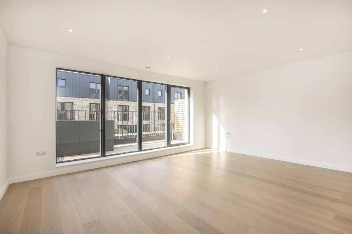 house to rent in Helena Close, Southfields London, SW19 WMQ342000