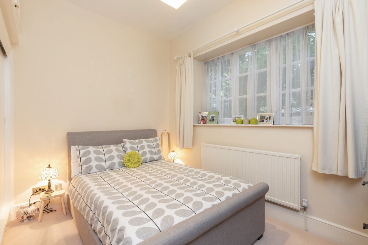 flat to rent in Longworth House, Woodhayes Road, Wimbledon, London