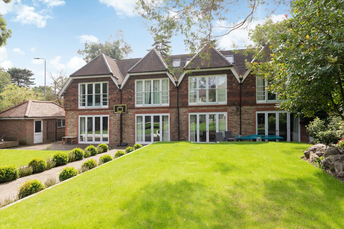 house to rent in Warren Road, KingstonUponThames, KT2 WMQ88628