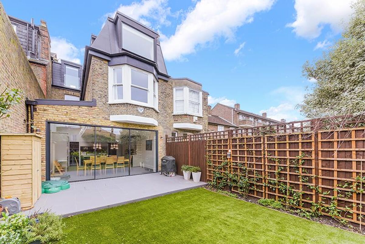 house for sale in Boundaries Road, Balham, London, SW12. WND012001374