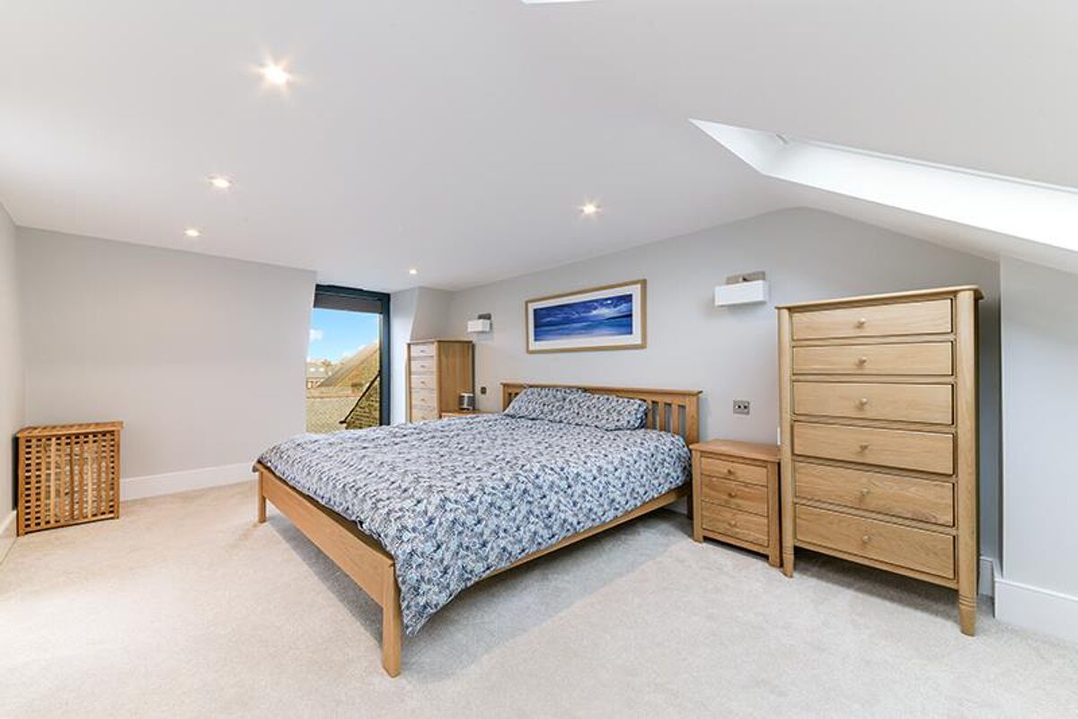 house for sale in Boundaries Road, Balham, London, SW12. WND012001374