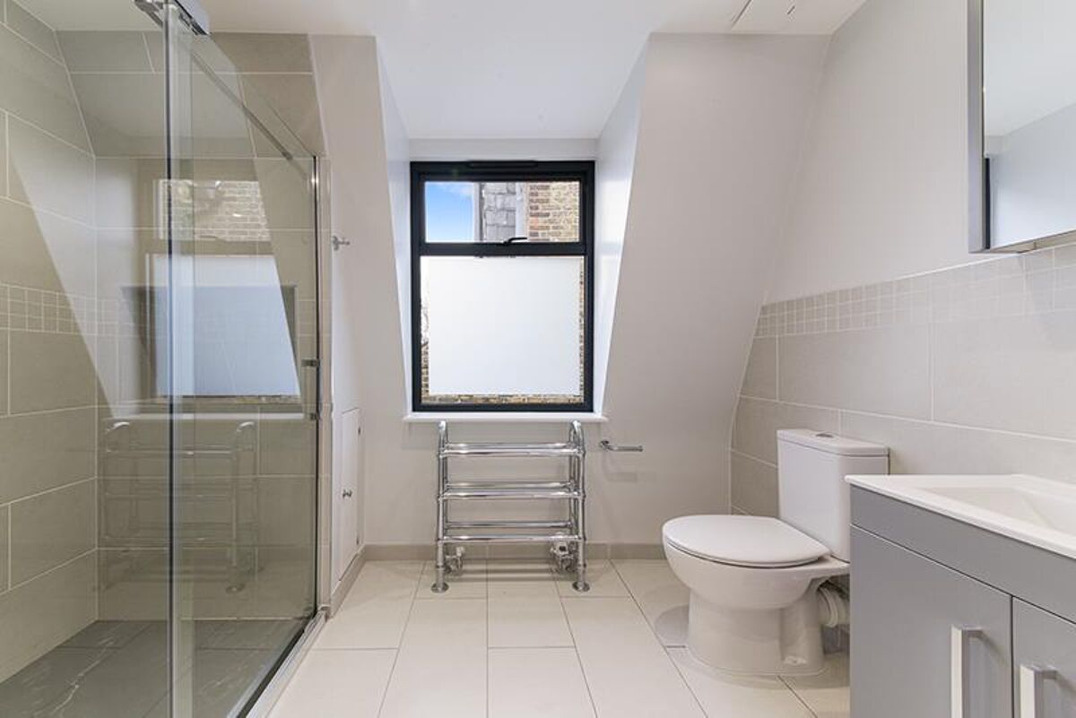 house for sale in Boundaries Road, Balham, London, SW12. WND012001374