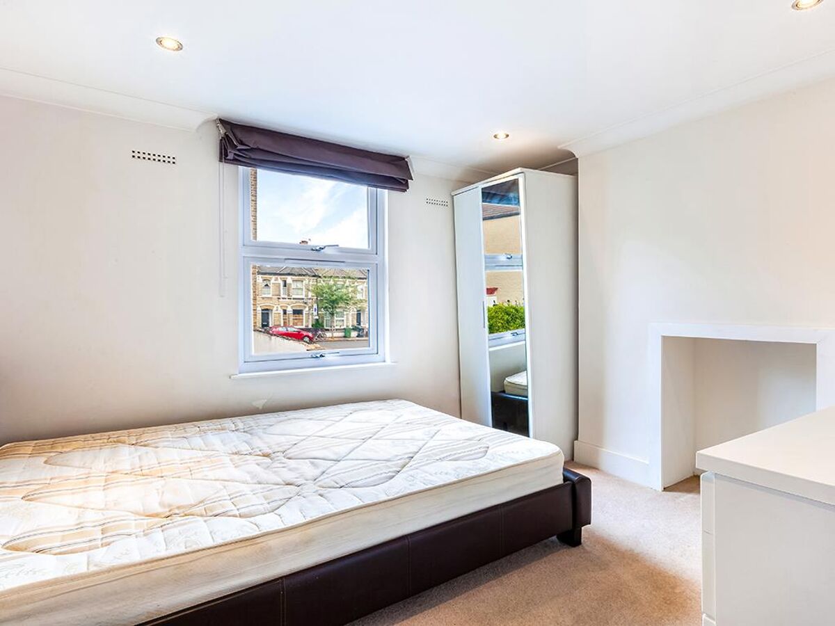 flat for sale in Ballater Road, London, SW2 WND012003950 Knight Frank