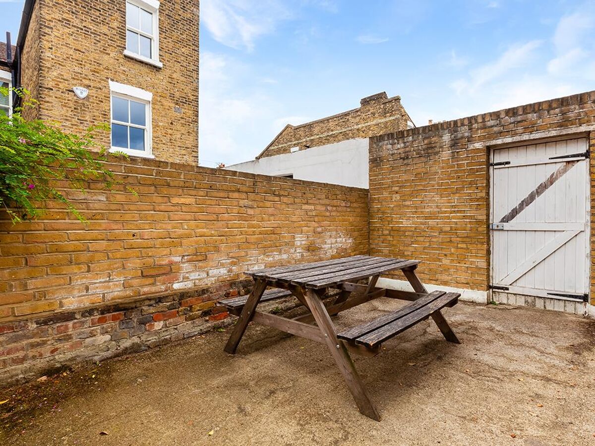 flat for sale in Ballater Road, London, SW2 WND012003950 Knight Frank