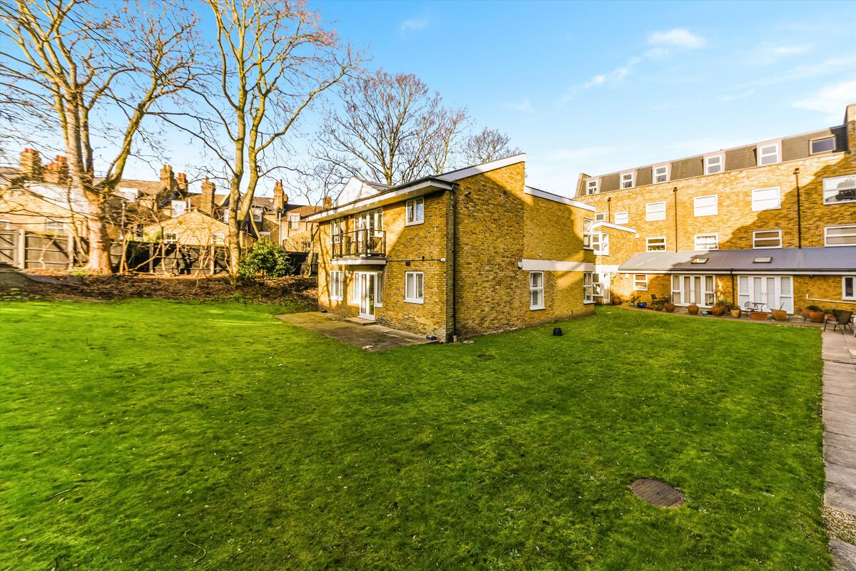 flat for sale in Willow Lodge, London, SW4 WND012036267 Knight Frank