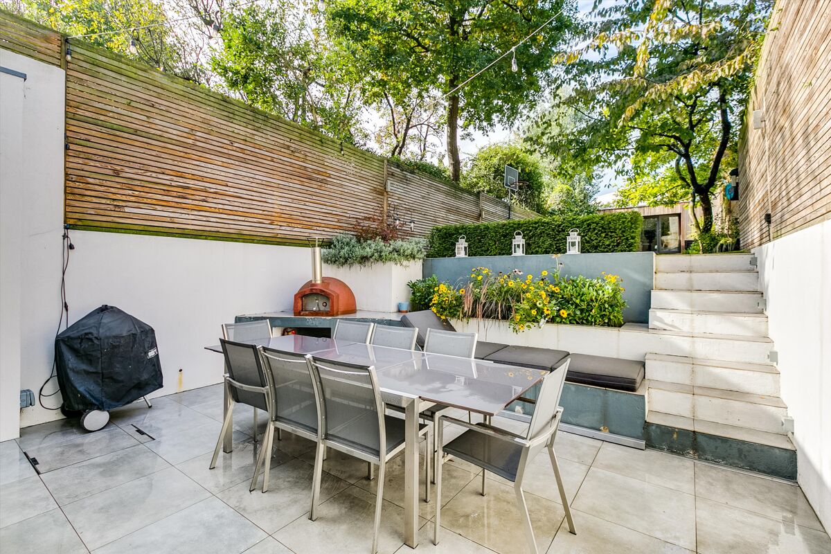 house for sale in St. James's Drive, London, SW17 WND012050900