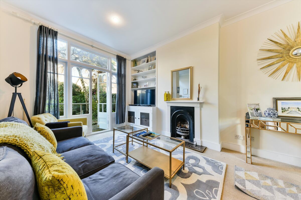 flat for sale in Airedale Road, London, SW12 WND012057203 Knight Frank
