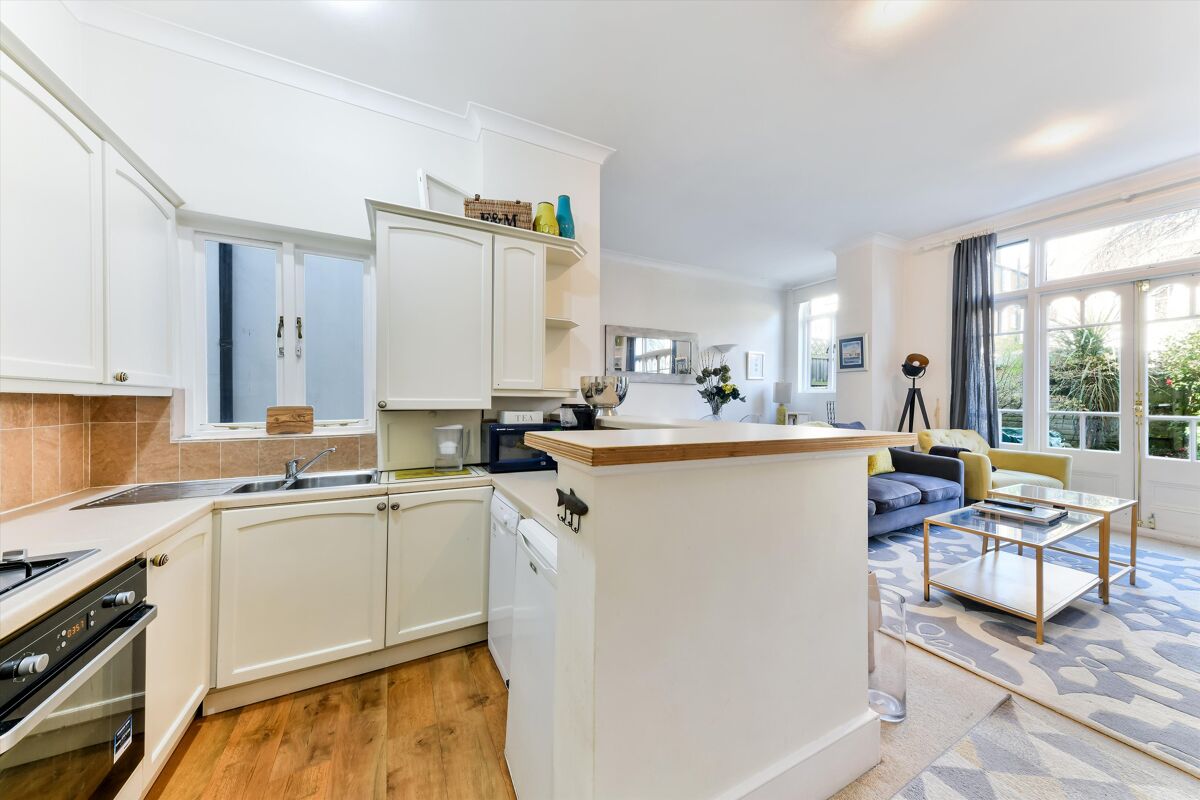 flat for sale in Airedale Road, London, SW12 WND012057203 Knight Frank