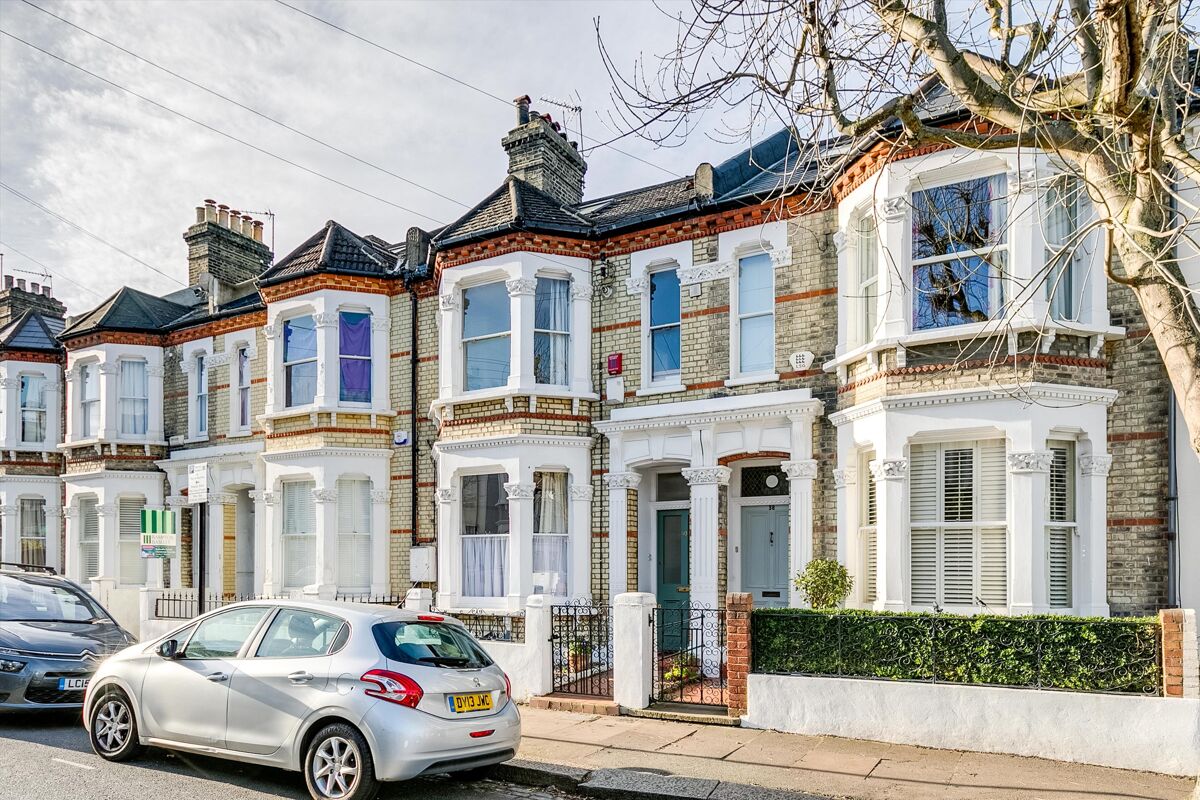 flat for sale in Grandison Road, SW11 WND012061236 Knight Frank