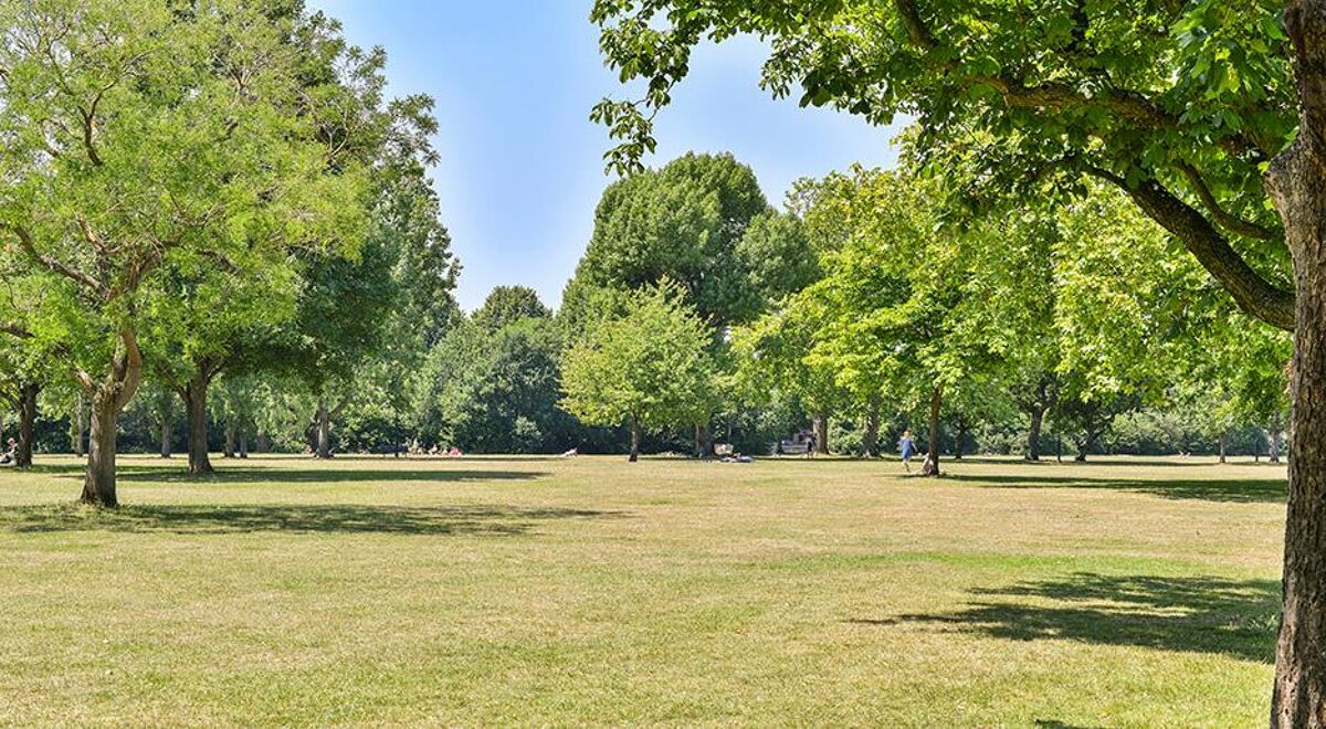 house for sale in Spencer Park, London, SW18 WND012065929 Knight Frank