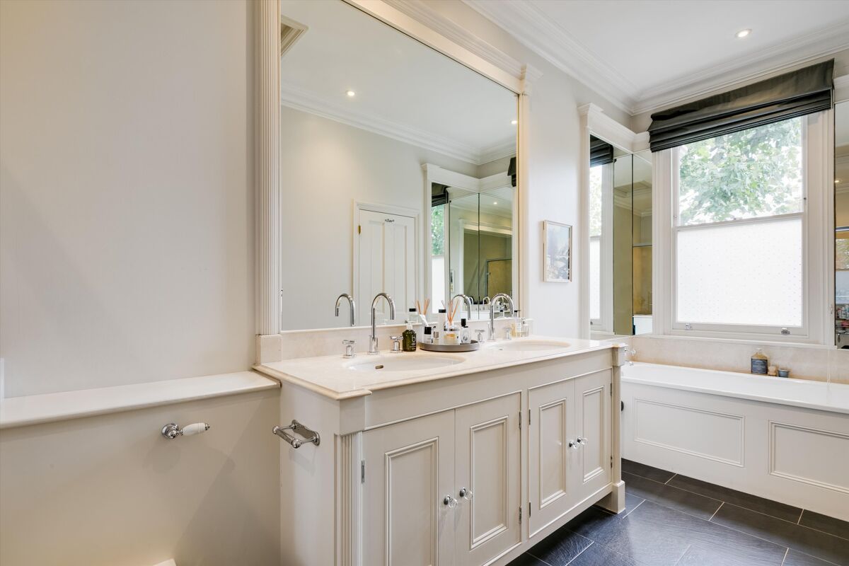 house for sale in Westover Road, London, SW18 WND012076951 Knight Frank