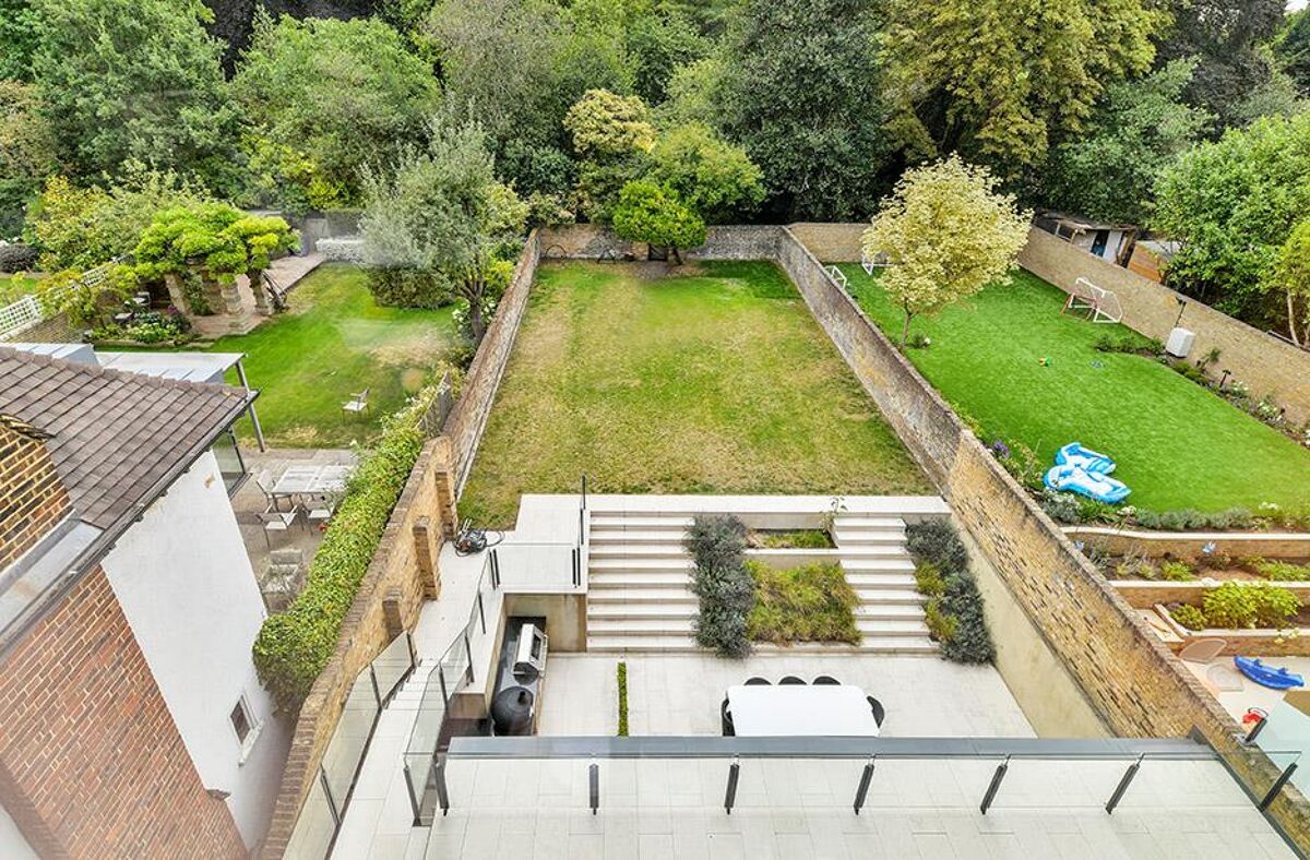 house for sale in North Side Wandsworth Common, Wandsworth, London