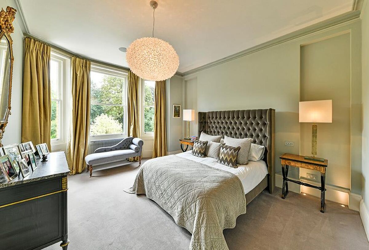 house for sale in North Side Wandsworth Common, Wandsworth, London