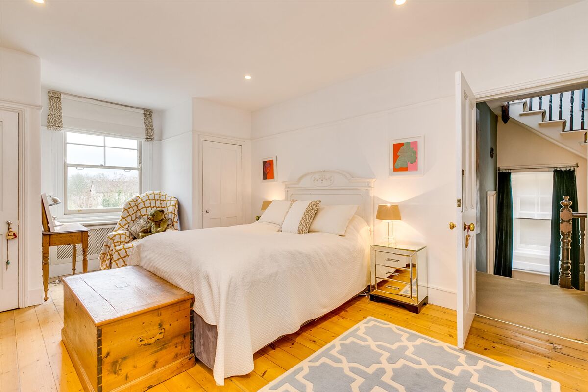 flat for sale in Mayford Road, London, SW12 WND012082150 Knight Frank