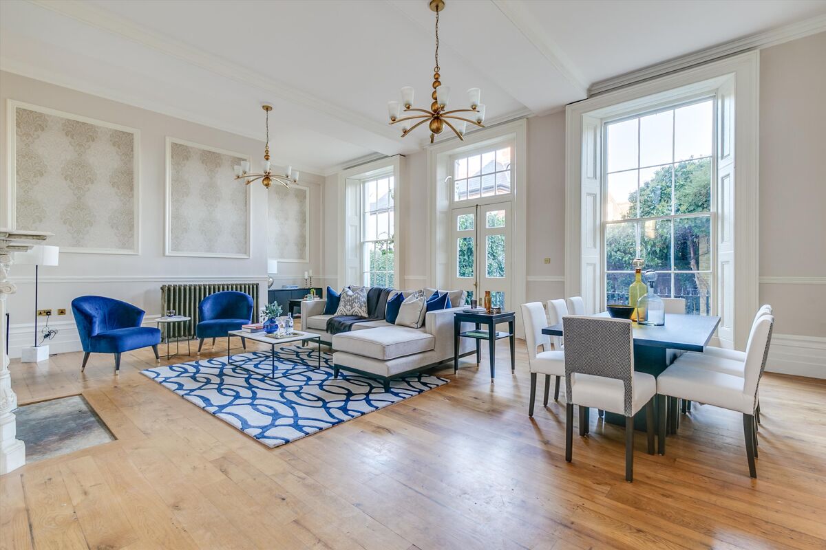 flat for sale in The Shrubbery, 2 Lavender Gardens, London, SW11