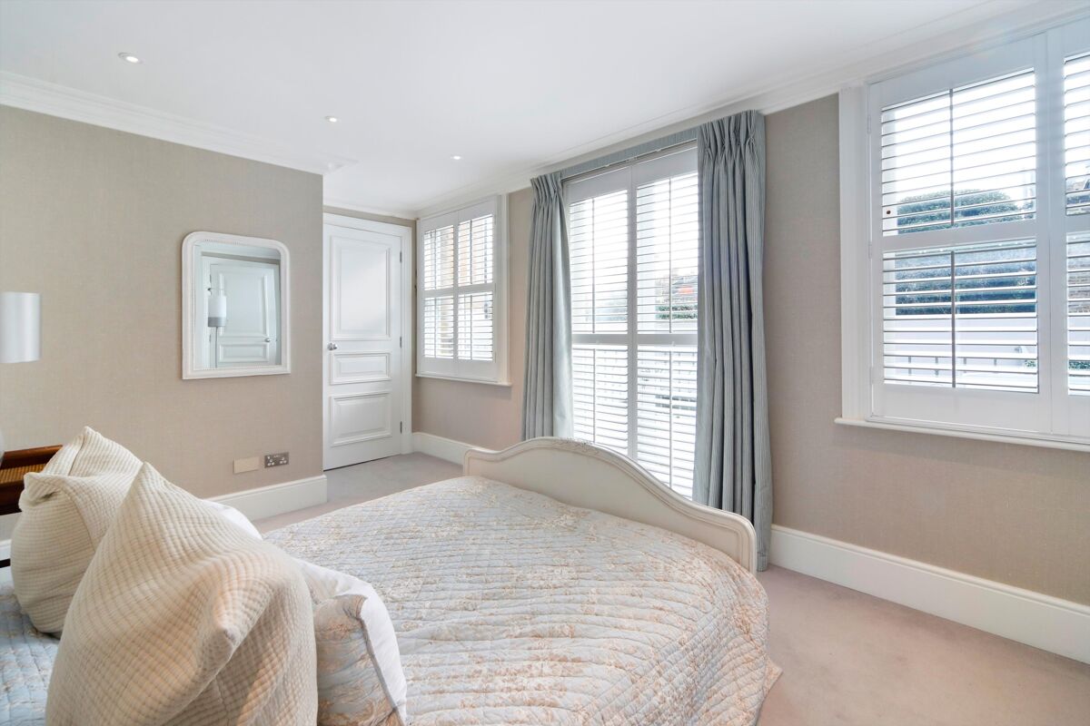 house for sale in Bellevue Road, London, SW17 WND012104602 Knight Frank