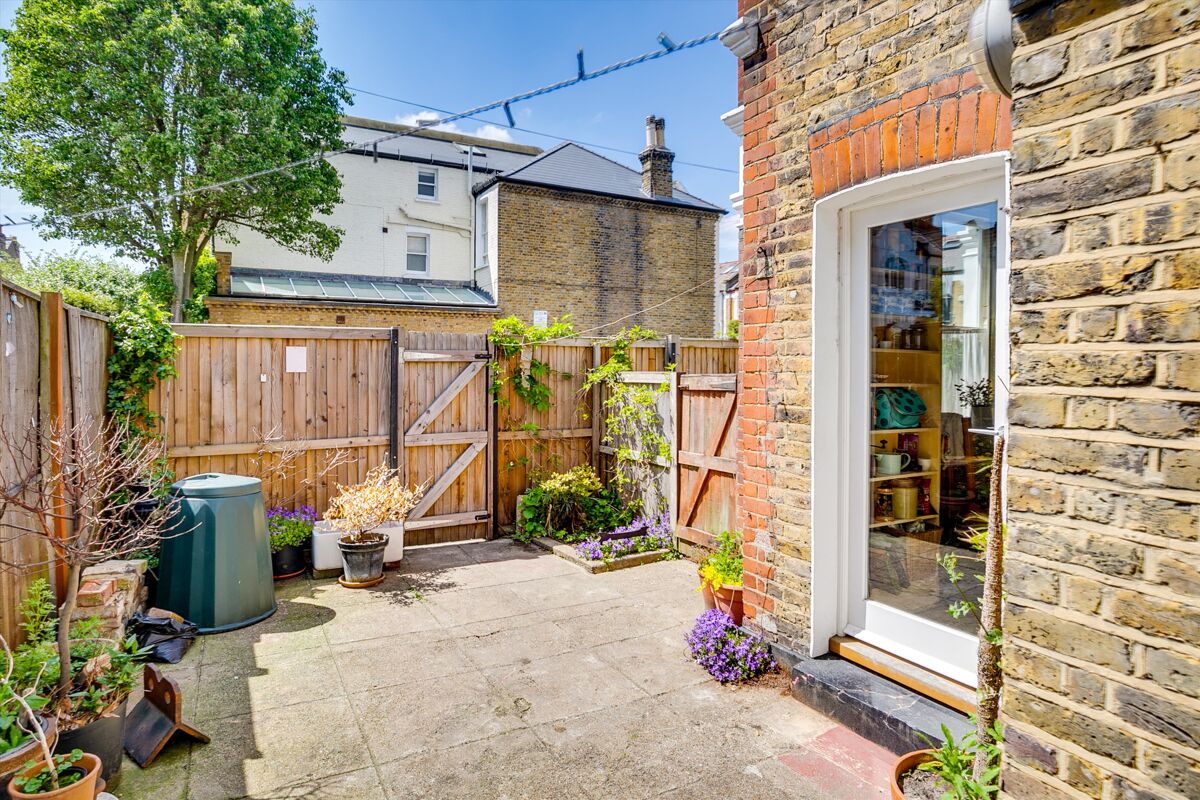 house for sale in Boundaries Road, London, SW12 WND012107954 Knight