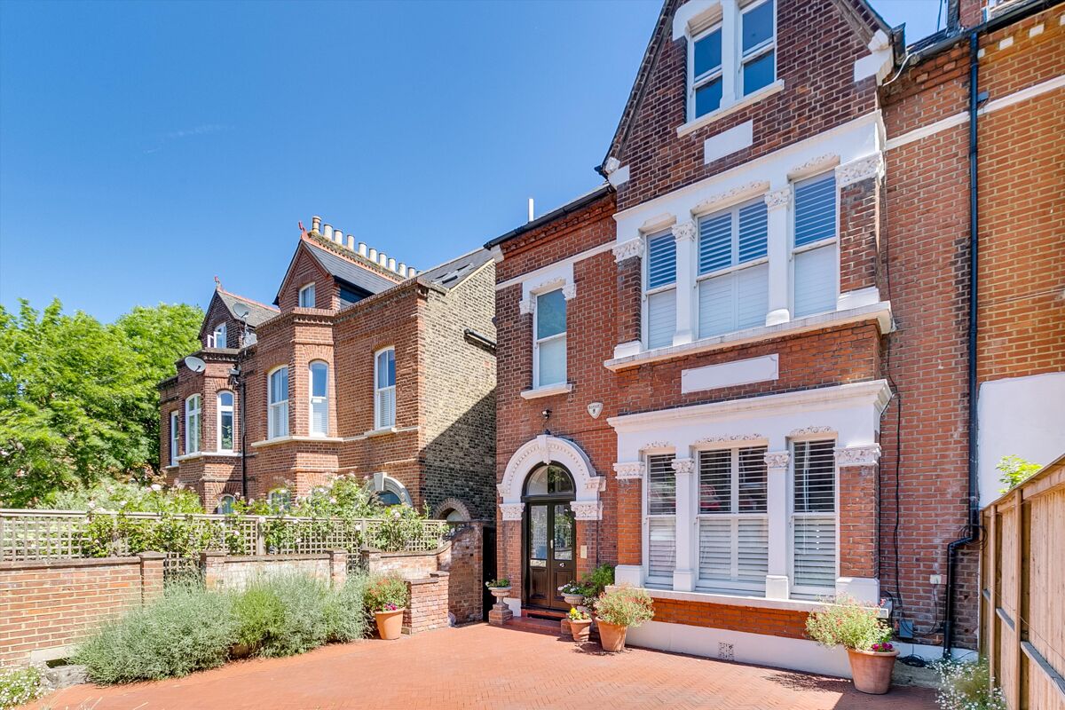 house for sale in Trinity Road, London, SW18 WND012108141 Knight Frank