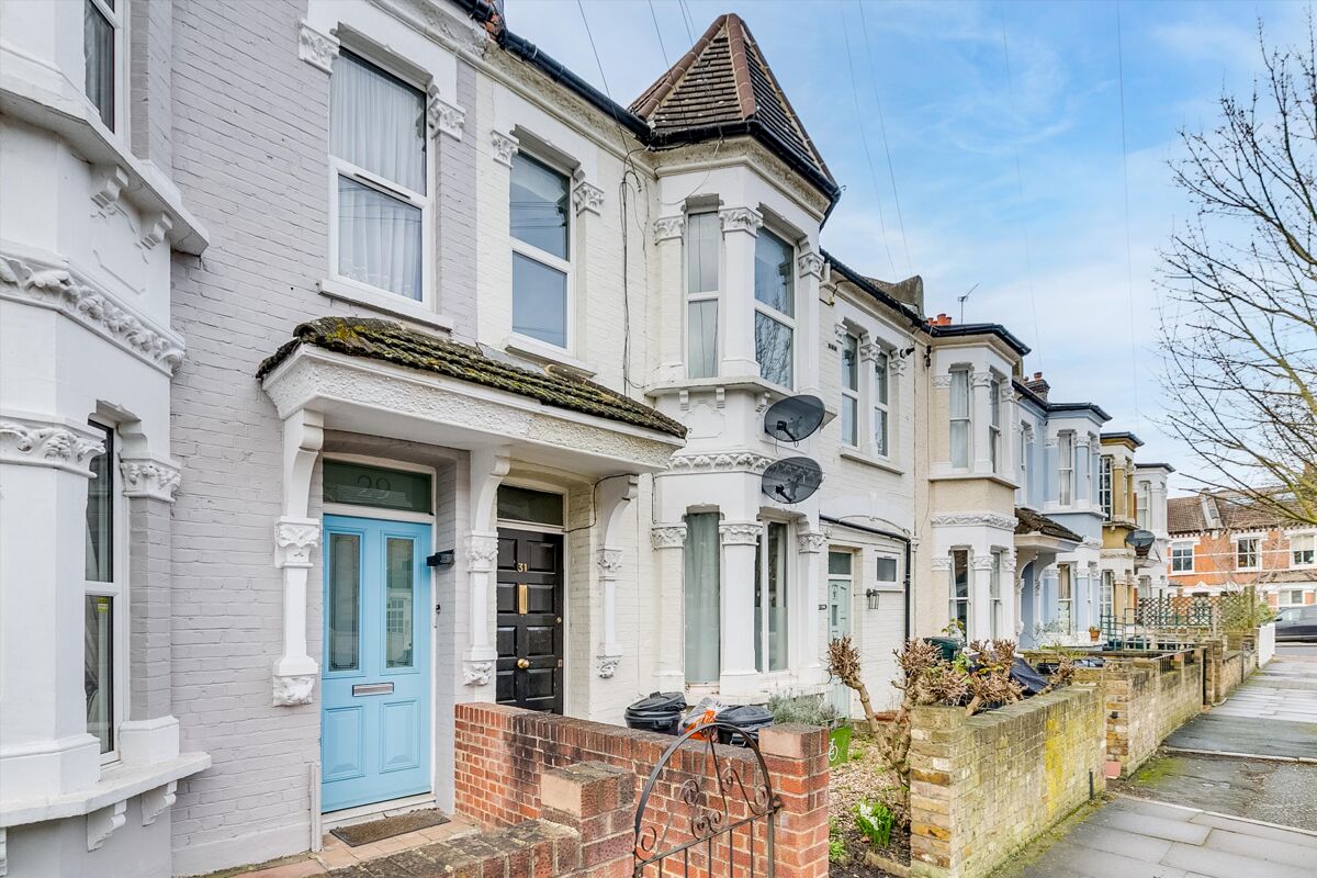 flat for sale in Inman Road, Earlsfield, SW18 WND012121020 Knight Frank