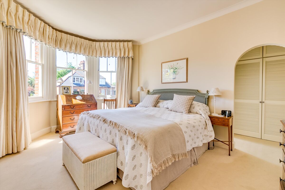 house for sale in Criffel Avenue, London, SW2. WND012126032 Knight