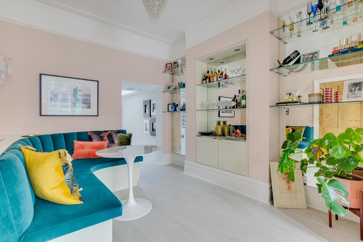 house for sale in Broomwood Road, London, SW11 WND012132827 Knight