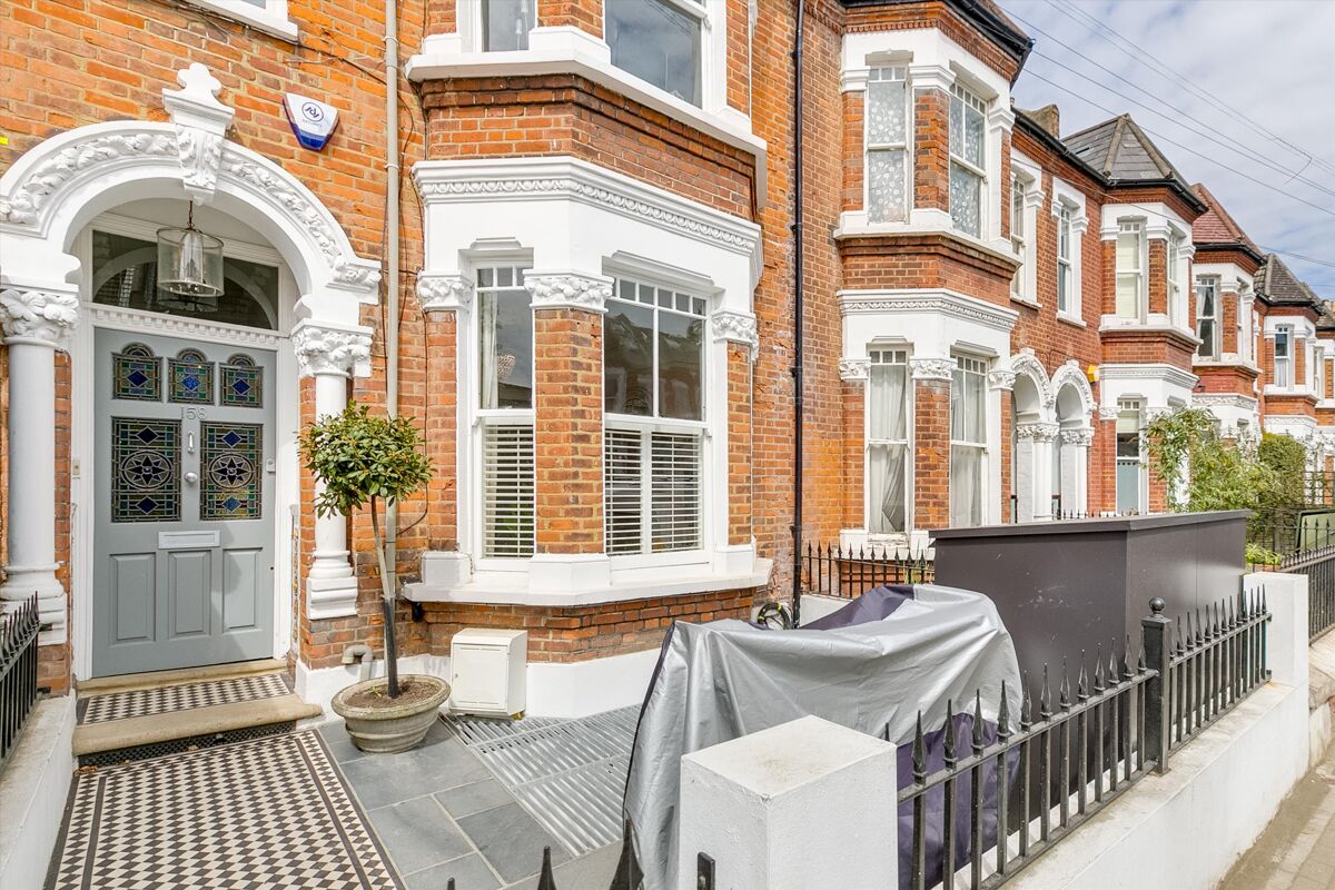 house for sale in Broomwood Road, London, SW11 WND012132827 Knight