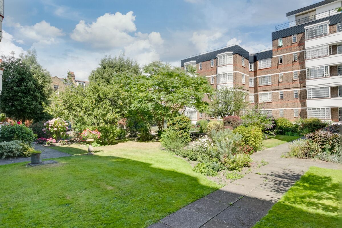 flat for sale in Hightrees House, Nightingale Lane, SW12 WND012135200