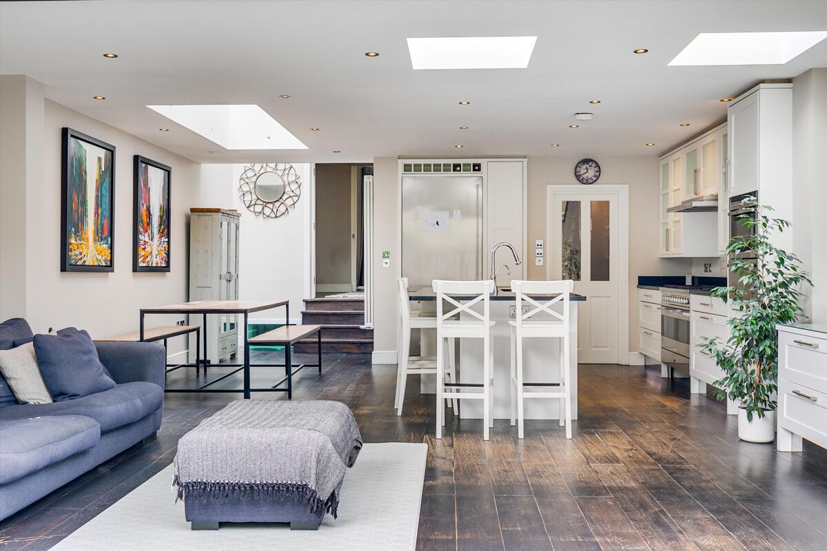 house for sale in Sarsfeld Road, London, SW12 WND012143934 Knight Frank