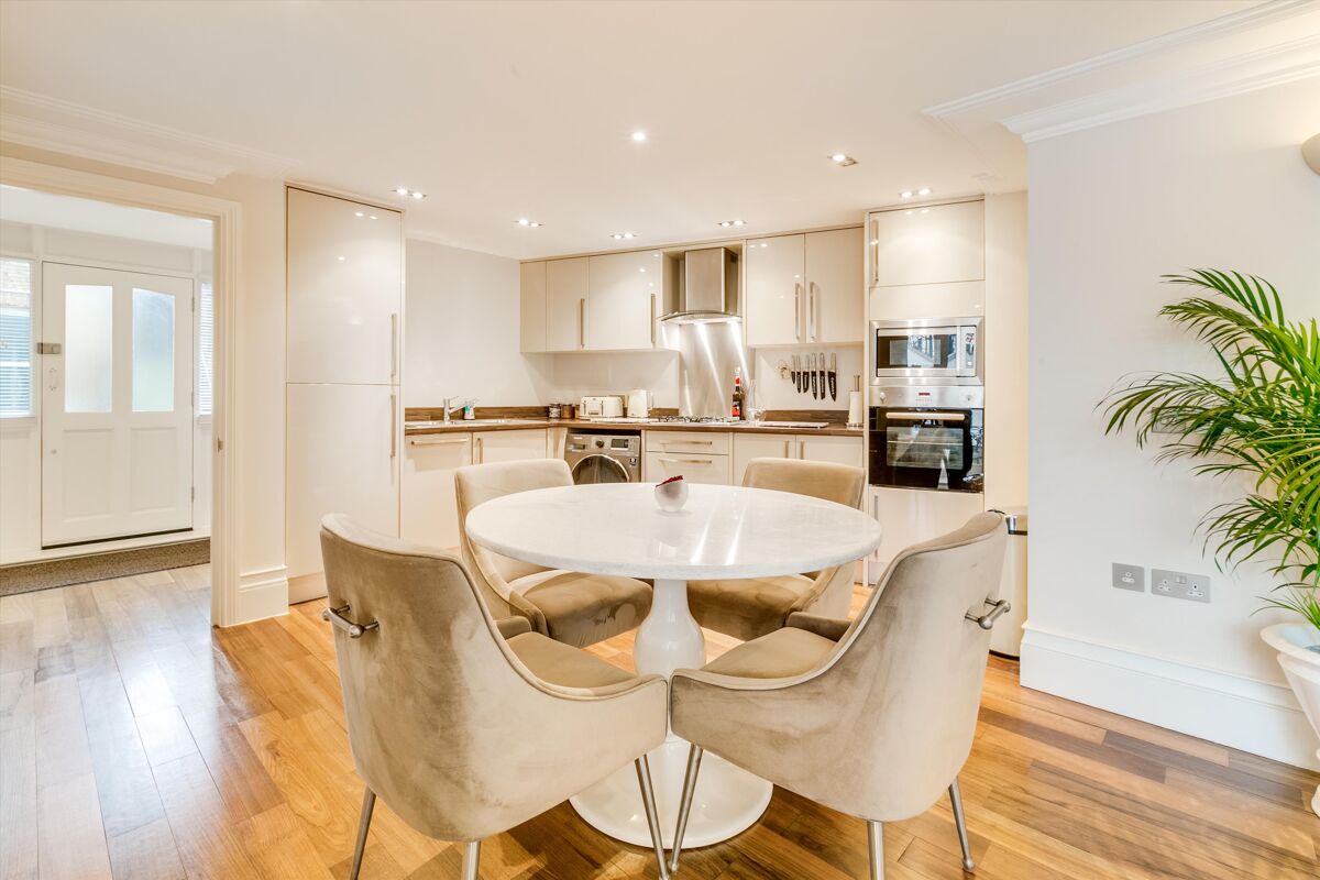 flat for sale in Thornton Place, Clapham, SW4 WND012161672 Knight Frank