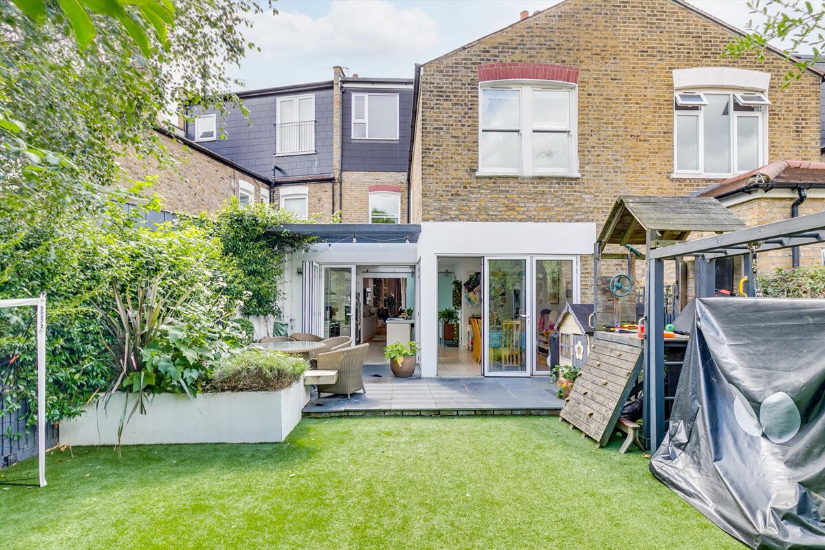 house for sale in Englewood Road, London, SW12 WND012174481 Knight