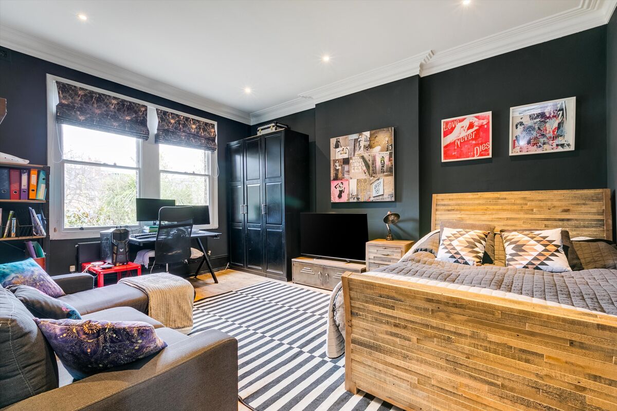 house for sale in St. James's Drive, London, SW17 WND012183408