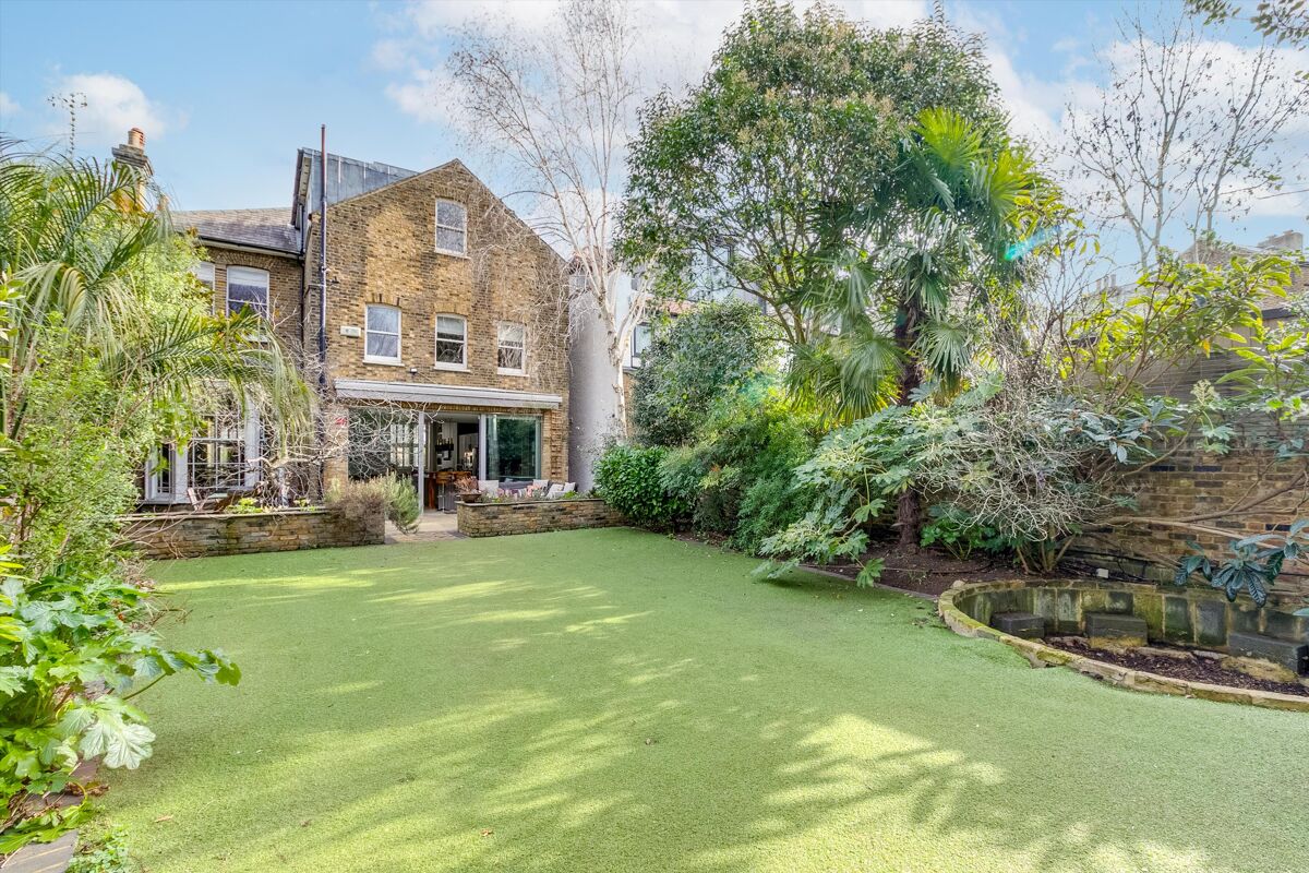 house for sale in St. James's Drive, London, SW17 WND012183408