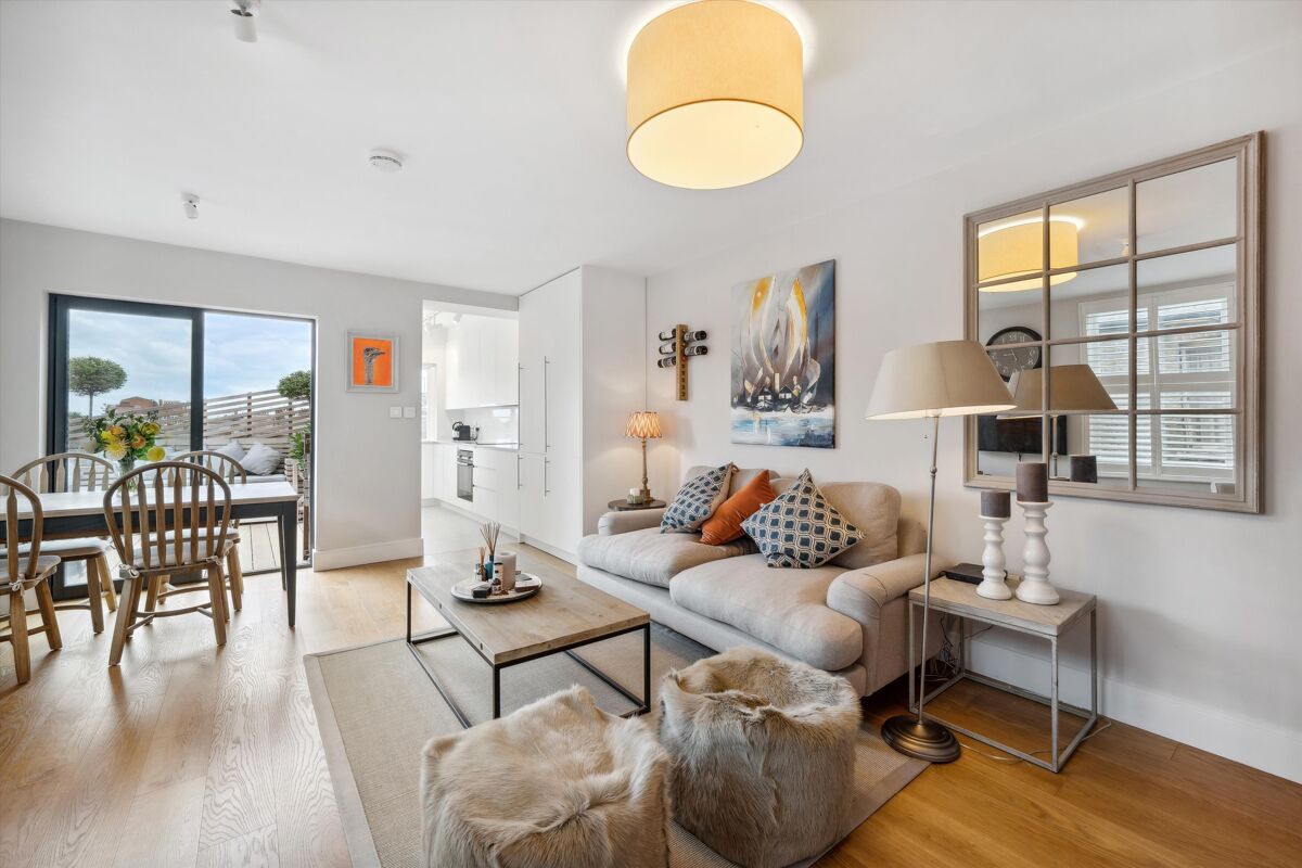 flat for sale in Gardens, Clapham Common, SW4 WND012227345